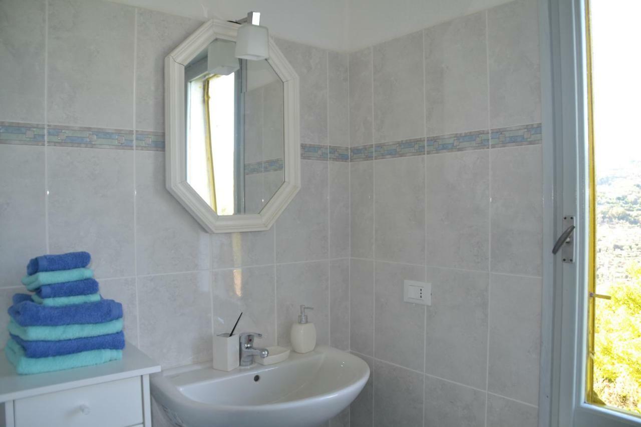 Apartament La Casa Del Prussiano Diano Castello Zewnętrze zdjęcie