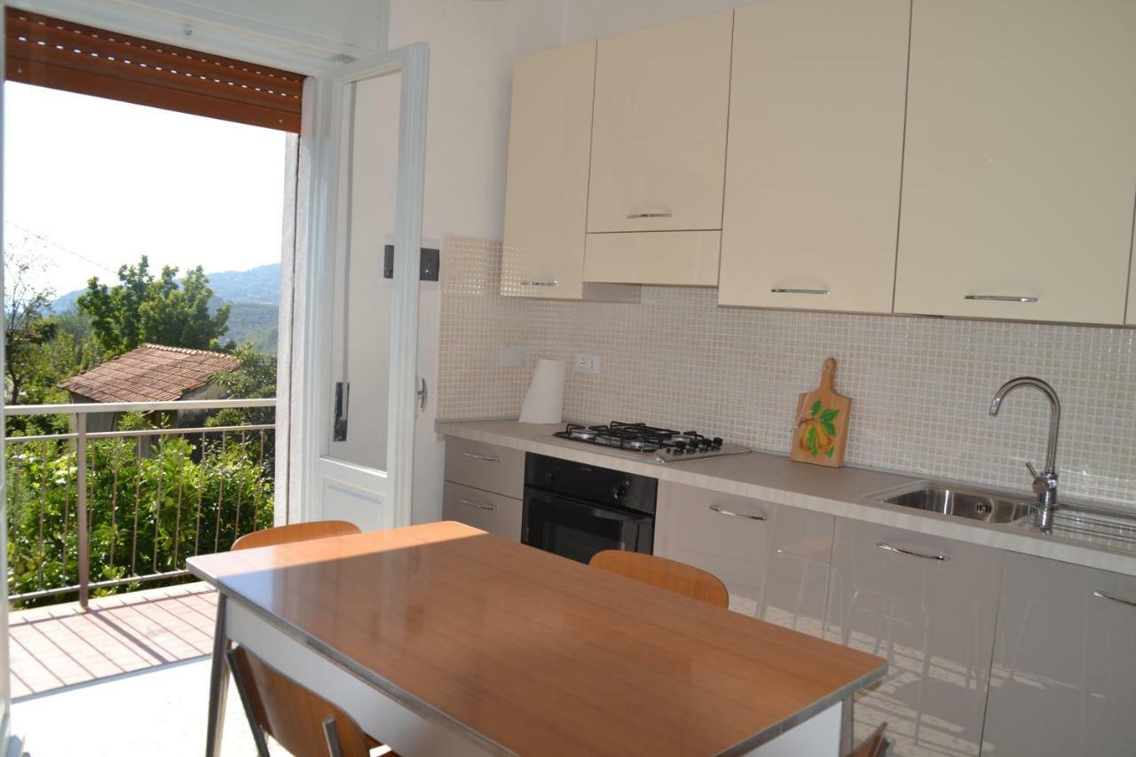 Apartament La Casa Del Prussiano Diano Castello Zewnętrze zdjęcie